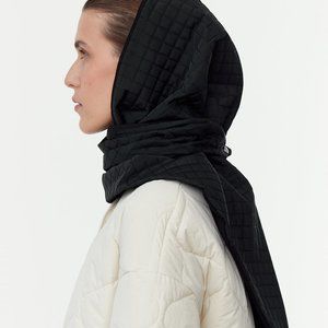 UNU Head Scarf Black Puffer Quilted Shawl NWT